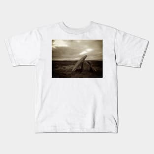 Mulfra Quoit, Cornwall Kids T-Shirt